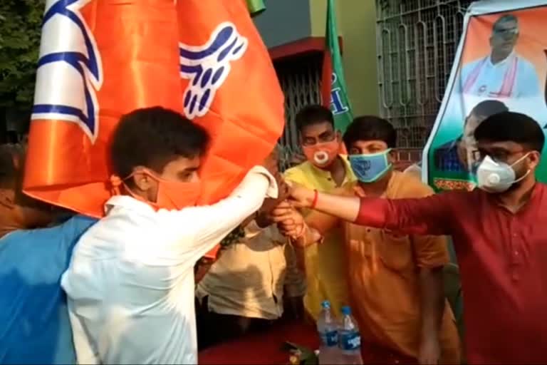 Congress, Trinamool supporters join BJP