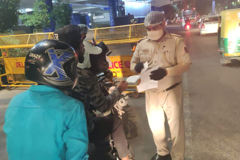 Delhi Police Checking