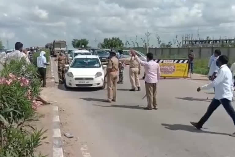 thermal screening tests are done at checkposts for those who come from other states says guntur police