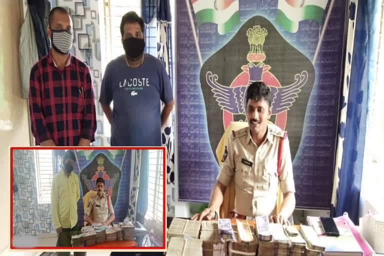 rs-17-lakhs-of-illicit-money-sized-by-police-at-jilugumilli-west-godavari-district