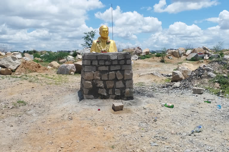 ప్రభుత్వ భూమి కబ్జా.. అంబేడ్కర్ విగ్రహం ఏర్పాటు