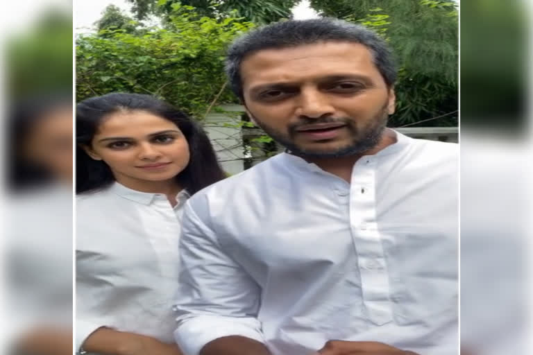 riteish and genelia deshmukh pledge to donate organs on national doctors day