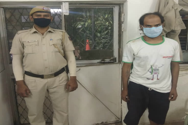 raghuvir nagar police arrested crook involved in 36 cases