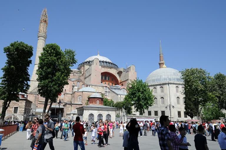 hagia sophia in turkey, hagia sophia latest news, hagia sophia to turn into mosque, turkey latest news, ତୁର୍କୀରେ ହାଜିଆ ସୋଫିଆ, ହାଜିଆ ସୋଫିଆ ଲାଟେଷ୍ଟ ନ୍ୟୁଜ୍‌, ହାଜିଆ ସୋଫିଆକୁ ମସଜିଦରେ ପରିଣତ, ତୁର୍କୀ ଲାଟେଷ୍ଟ ନ୍ୟୁଜ୍‌