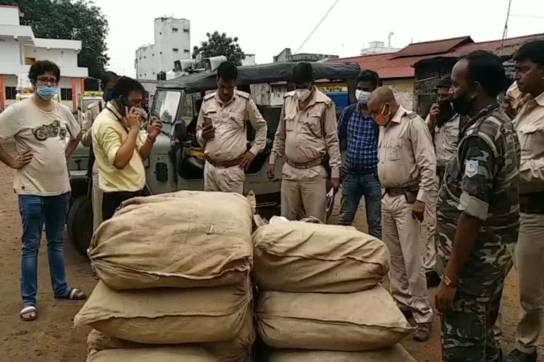 Gutkha loaded van recovered from Deoghar