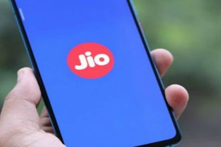 jio will give free network connectivity at 10000 bed covid centre