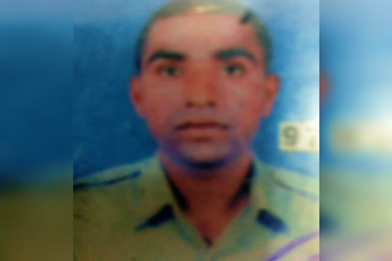 Air force Soldier committed Suicide, Air force Soldier committed Suicide in Belagavi, Air force Soldier committed Suicide news, belagavi Air force, belagavi Air force news, ಏರ್​ಫೋರ್ಸ್​ ಯೋಧ ಆತ್ಮಹತ್ಯೆಗೆ ಶರಣು, ಬೆಳಗಾವಿಯಲ್ಲಿ ಏರ್​ಫೋರ್ಸ್​ ಯೋಧ ಆತ್ಮಹತ್ಯೆಗೆ ಶರಣು, ಏರ್​ಫೋರ್ಸ್​ ಯೋಧ ಆತ್ಮಹತ್ಯೆಗೆ ಶರಣು ಸುದ್ದಿ, ಬೆಳಗಾವಿ ಏರ್​ಫೋರ್ಸ್​, ಬೆಳಗಾವಿ ಏರ್​ಫೋರ್ಸ್​ ಸುದ್ದಿ,