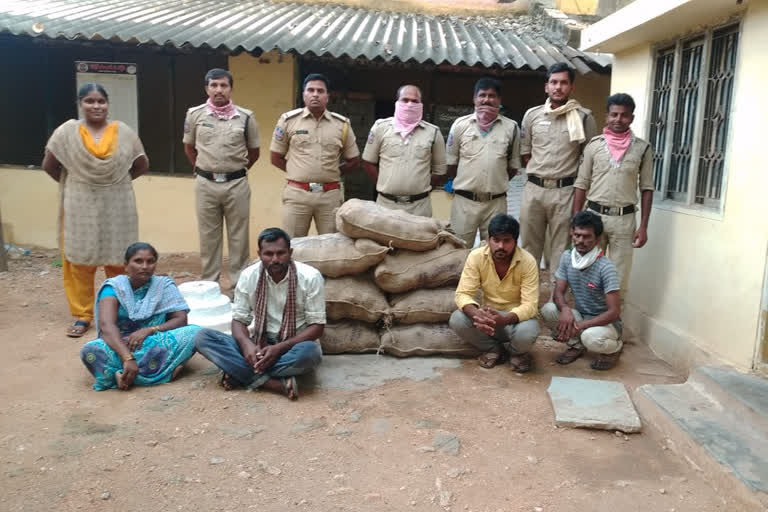 excise police caught heavy  Adulterated alcohol