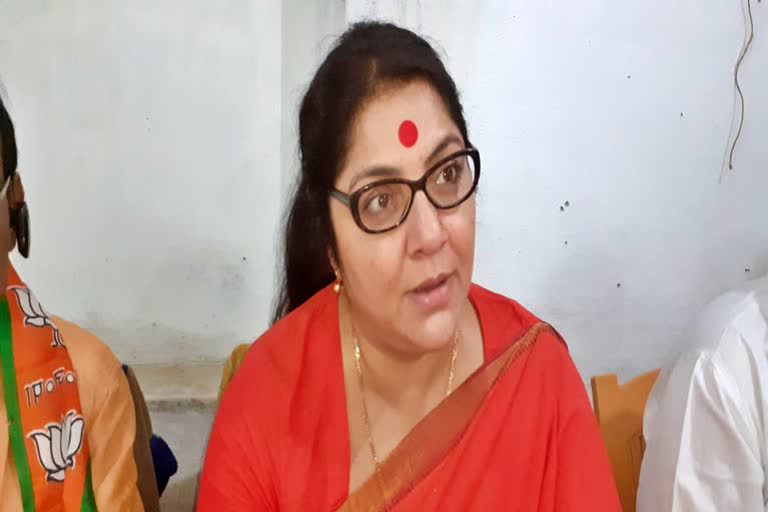 BJP MP and former actress Locket Chatterjee infected with corona virus