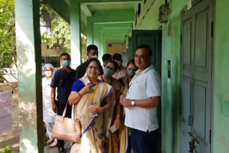 পাণ্ডুত ক'ভিড কেয়াৰ চেন্টাৰ পৰিদৰ্শন হিমন্তৰ