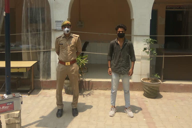 greater noida police arrested wanted gangster act crook