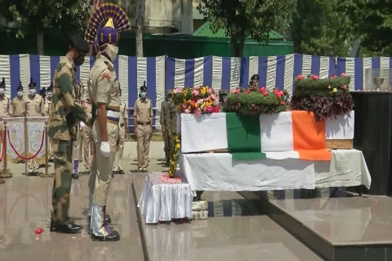 Wreath-laying ceremony