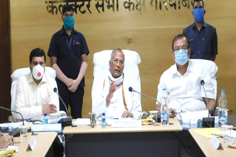 Home Minister Tamradhwaj Sahu takes review meeting