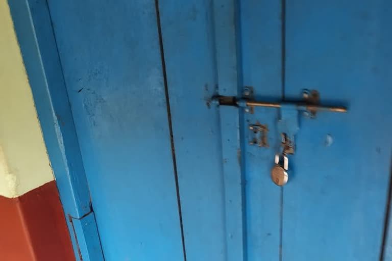 Attempts to steal revenue department doors