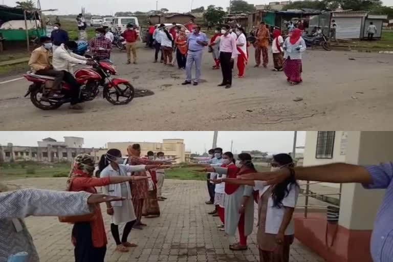 प्रतापगढ़ में मास्क वितरण, Mask distribution in Pratapgarh