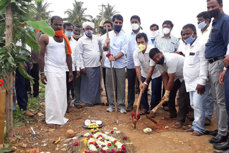 Minister CT Ravi inaugurated worth 40 lakhs road construction work