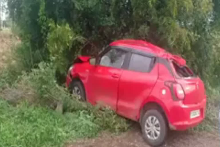 women die in road accident in rangareddy district shankarpally