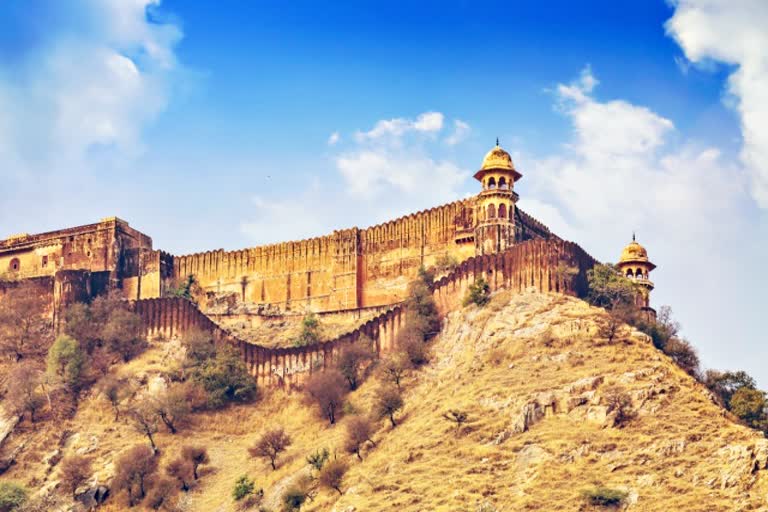 jaipur news  lockdown in jaipur  covid 19 news  lockdown period  tourist in jaipur  good news for tourists  news of jaigarh fort  jaigarh public charitable trust  etv bharat news