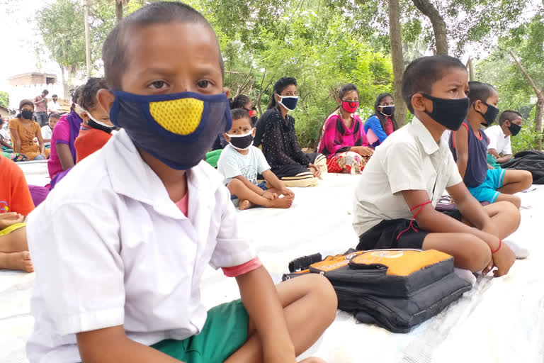 classes are run under the open sky in Asansol