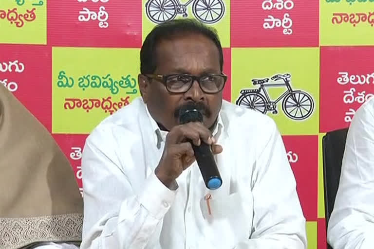 'తెదేపా నేతలపై తప్పుడు కేసులు.. క్షణాల్లో విచారణ పూర్తి'