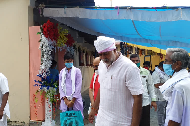 Minister Prahlad Singh Patel arrives at the ashram of his Guru Sri Sri Baba Shri in narsinghpur