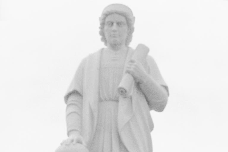 statue of Christopher Columbus