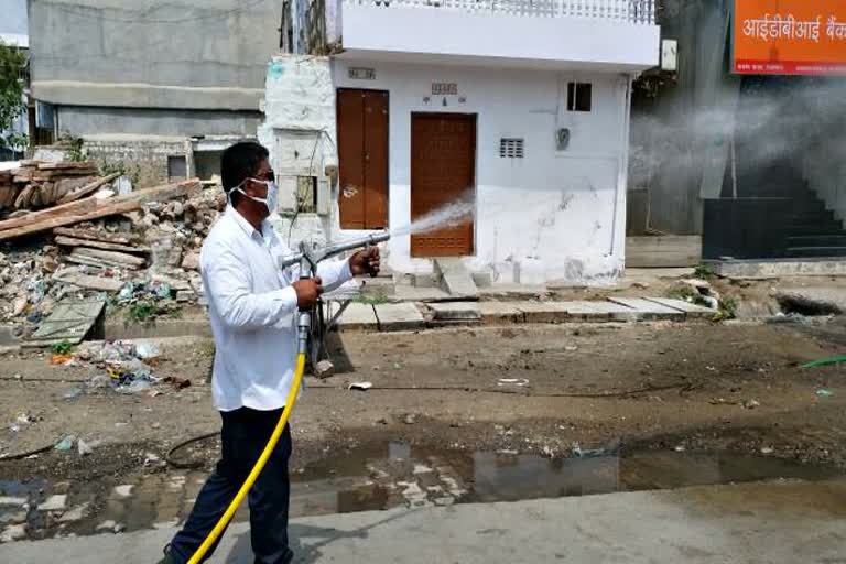 बाड़मेर न्यूज, barmer news, बाड़मेर में सैनिटाइजर का छिड़काव, Spraying sanitizer in Barmer