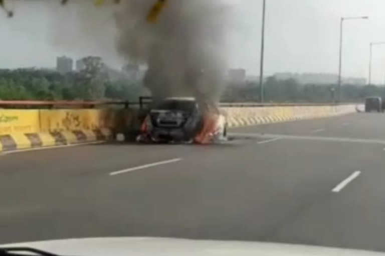 Fire in moving car on elevated road in Ghaziabad