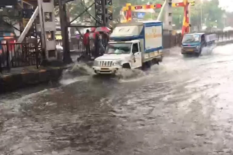 heavy rain forecast in Mumbai
