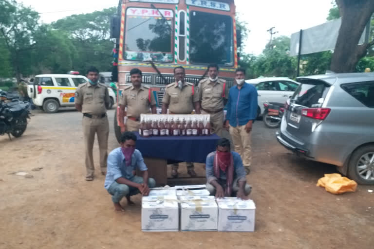 telanagana liquor caught by allagadda police in kurnool district