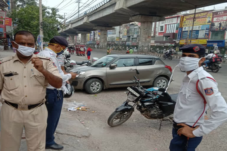 Delhi Police launched encroachment drive in Dwarka