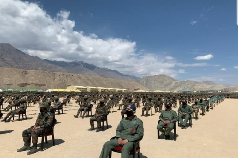 30,000 Indian troops in eyeball-to-eyeball confrontation with Chinese