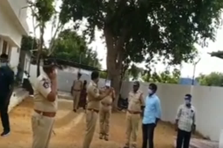 anantapur dst sp visits dharamavarm police station