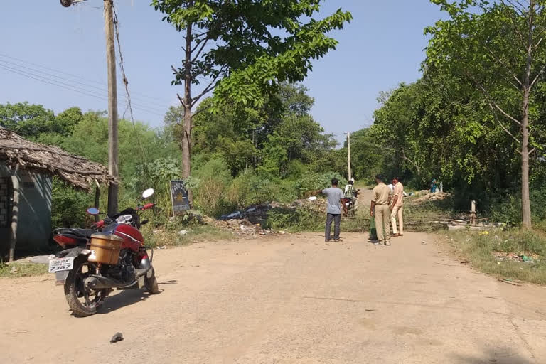 corona situation in bargarh, corona update in bargarh, bargarh latest  news, corona fear in katapali village, ବରଗଡରେ କୋରୋନା ସ୍ଥିତି, ବରଗଡରେ କୋରୋନା ଅପଡେଟ, ବରଗଡ ଲାଟେଷ୍ଟ ନ୍ୟୁଜ୍‌, କଟାପାଳି ଗ୍ରାମରେ କୋରୋନା ଆତଙ୍କ