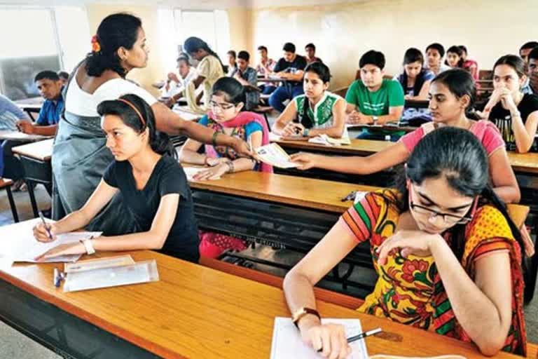 examinations-by-universities-and-institutions