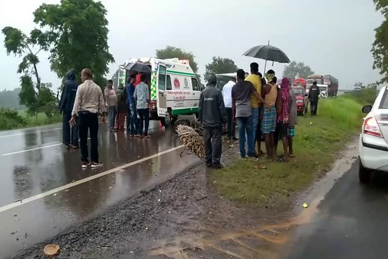 Road accident in Bhanpuri