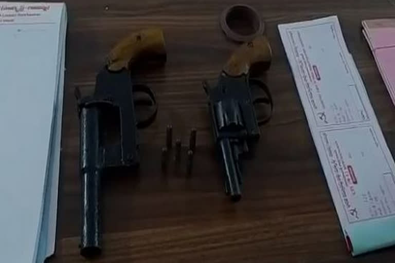 CPI(ML)  Janashakti group  Telangana  Arms seized  Rajanna Sircilla district  சிபிஐ எம்எல் ஜனசக்தி  நக்சல்கள் கைது  நக்ஸலைட்டுகள்  தெலங்கானாவில் கைது செய்யப்பட்ட நக்சல்கள்