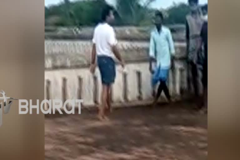 viral-video-of-corona-patients-playing-kabaddi