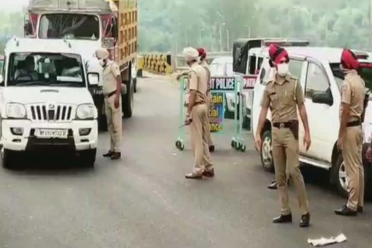 Pathankot police set up special roadblocks at Himachal border following new instructions to enter Punjab