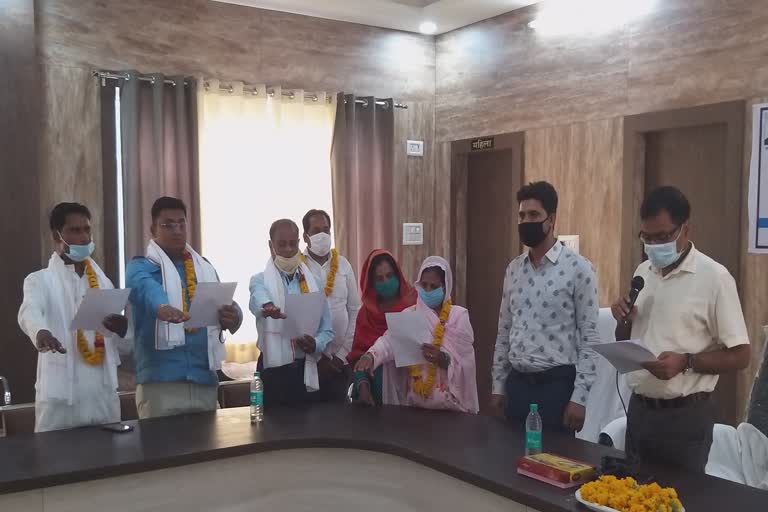 tonk news,  rajasthan news,  deoli latest news , Oath administered to nominated councilors