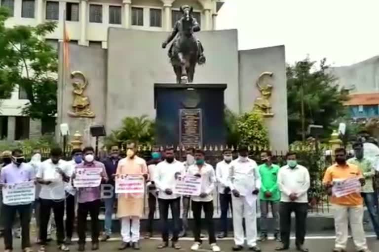 Rayat Kranti Sanghatana agitation for various demands of farmers in Sangli