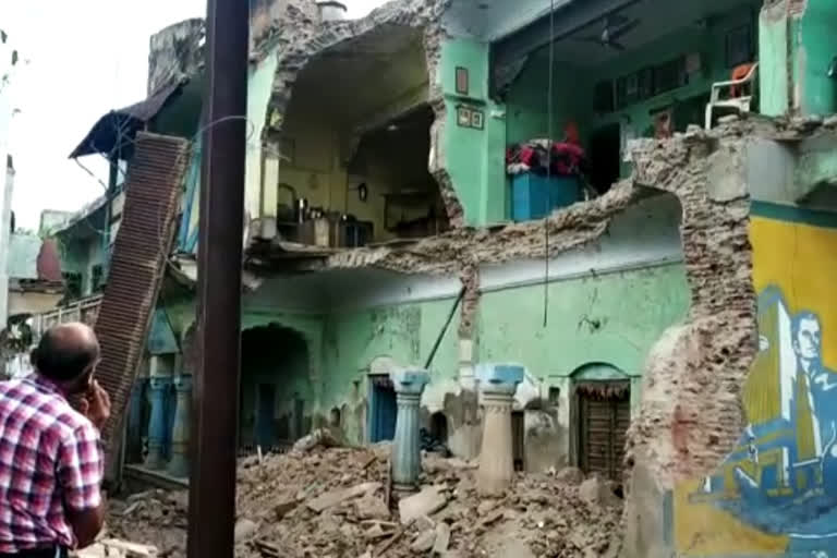 amravati latest news  purnanagar amravati building collasped  building collapsed amravati  अमरावती लेटेस्ट न्यूज  पूर्णानगर अमरावती न्यूज