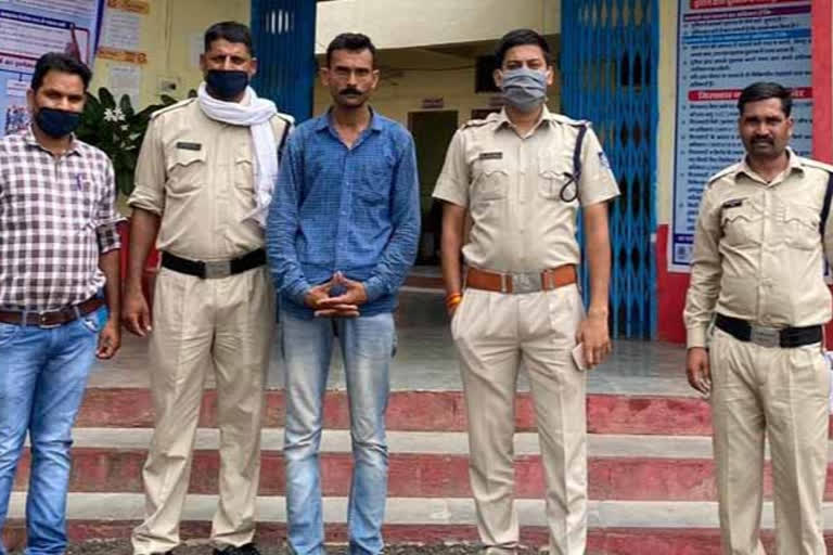 Absconded accused arrested in Neemuch