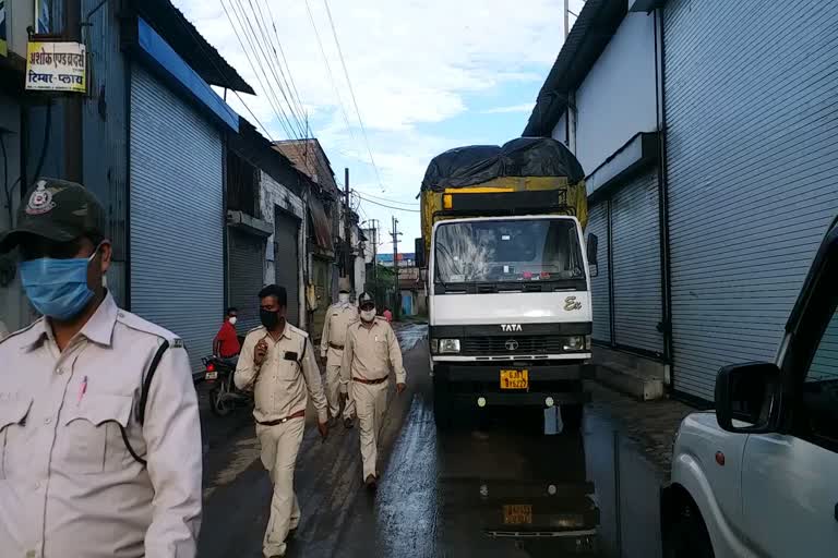 7 trucks filled with illegal wood seized