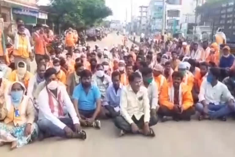 sanitary workers strike at kamareddy