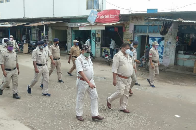 Datia Police flag march