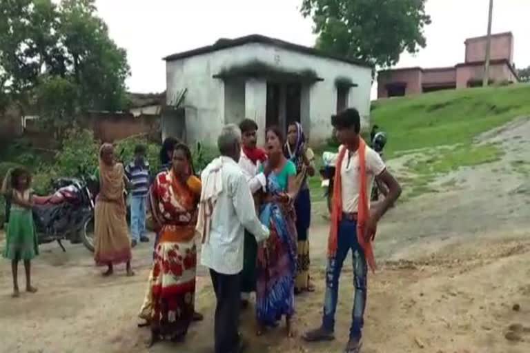 One killed and 8 injured in land dispute in giridih, land dispute in giridih, man killed in land dispute in Giridih, गिरिडीह में जमीन विवाद में एक की मौत और 8 घायल, गिरिडीह में जमीन विवाद, गिरिडीह में जमीन विवाद में एक की हत्या