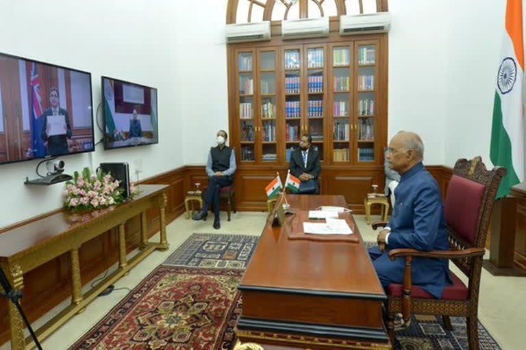 President accepts credentials from envoys from New Zealand  UK  Uzbekistan via video conference  ന്യൂസിലാന്‍റ്, യുകെ, ഉസ്ബെക്കിസ്ഥാൻ പ്രതിനിധികളിൽ നിന്ന് രാഷ്ട്രപതി യോഗ്യതാപത്രങ്ങൾ സ്വീകരിച്ചു  ന്യൂസിലാന്‍റ്, യുകെ, ഉസ്ബെക്കിസ്ഥാൻ  യോഗ്യതാപത്രങ്ങൾ