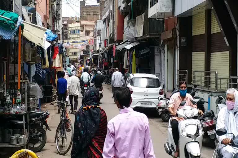 People out for shopping