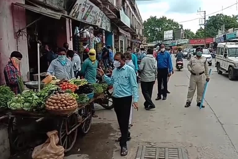 police during action